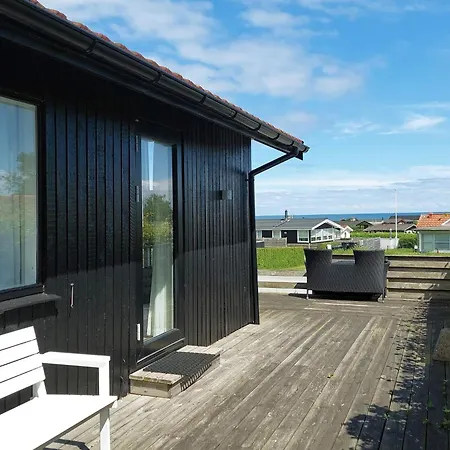 Holiday home V *